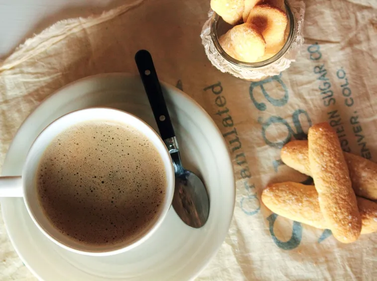 Savoiardi biologici con il caffè
