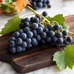 L'uva fresca di vendemmia e il pane dolce di fine estate