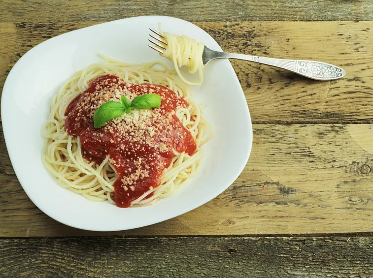 Spaghetti biologici al pomodoro