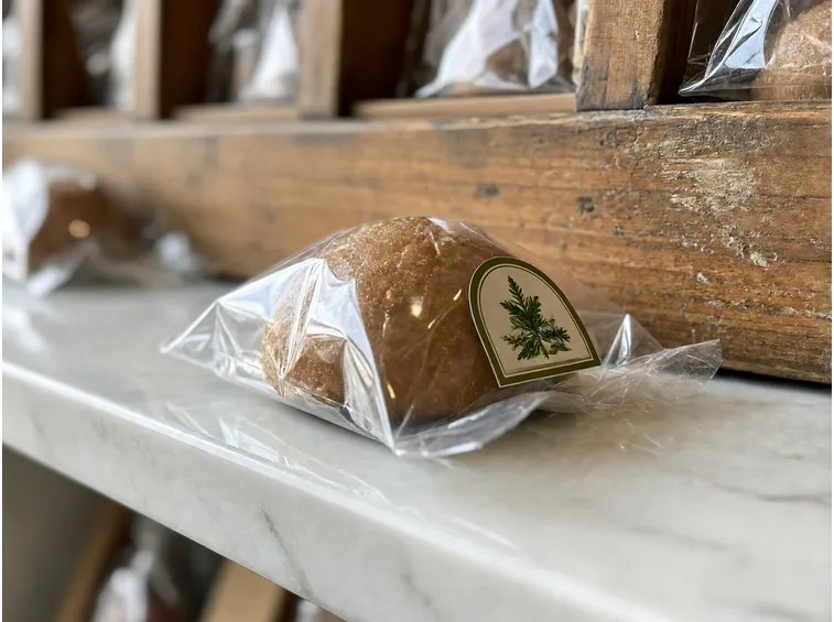 Panettone, pandoro e cioccolato: i classici delle feste in versione bio