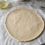La pasta biscotto senza glutine che si arrotola senza spezzarsi