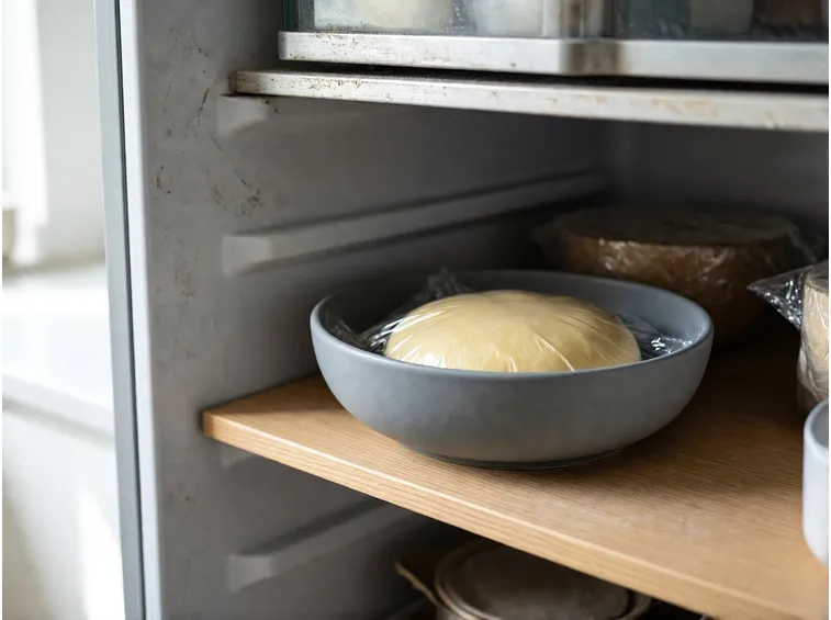La frolla all'olio: dosi, impasto e riposo in frigorifero