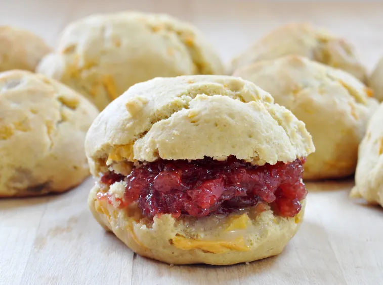 Biscotti vegani con marmellata