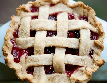 Crostata di ciliegie vegana