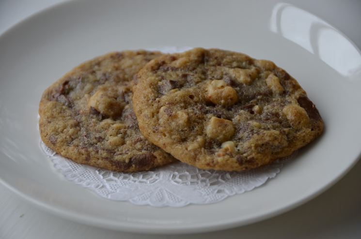 Biscotti con nocciole e farina di castagne