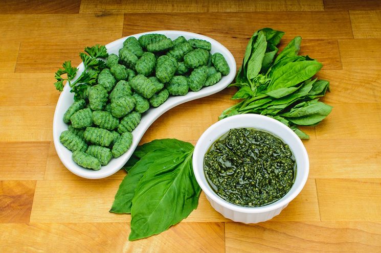 Gnocchi di kamut biologico con pesto