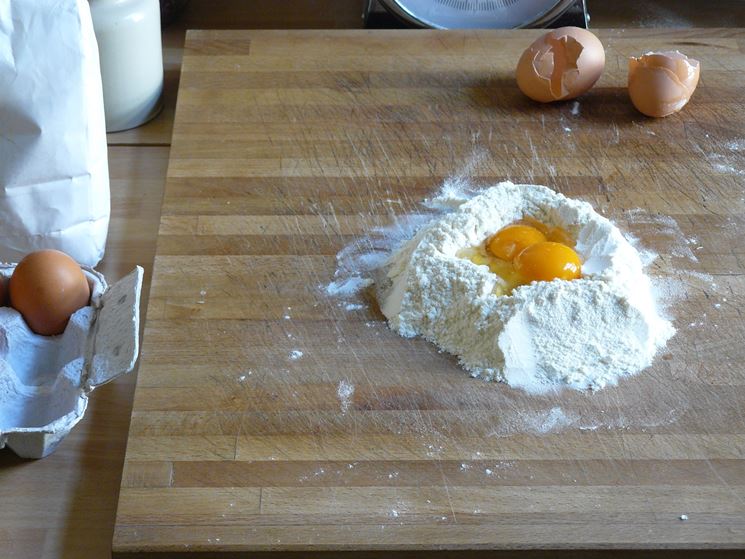 Chiacchiere senza glutine ingredienti da impastare