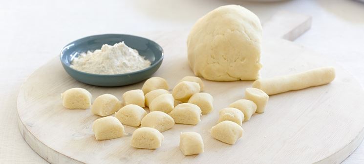 Preparazione degli gnocchi