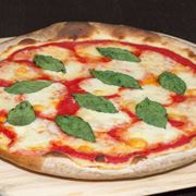 Pizza margherita tradizionale