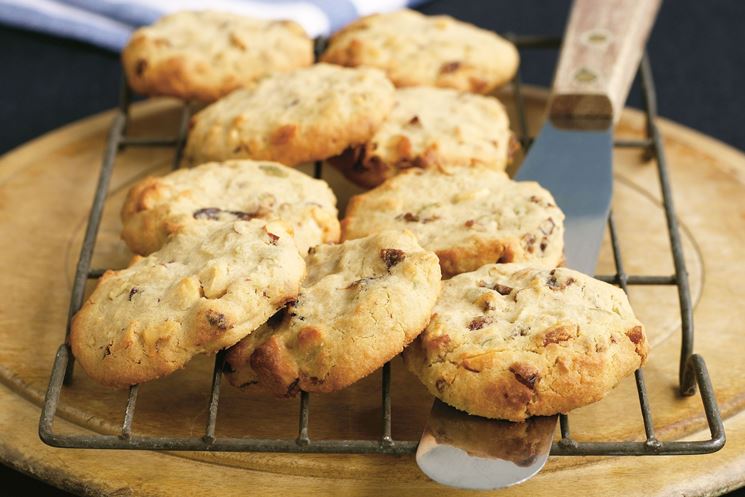 Biscotti di riso e nocciole