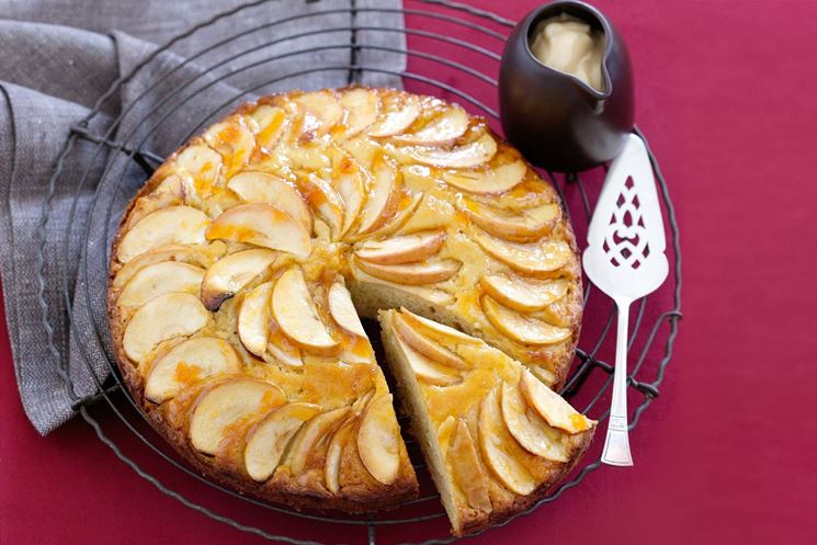 Torta senza glutine e lattosio alle mele