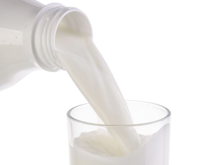 Il latte contiene lattosio