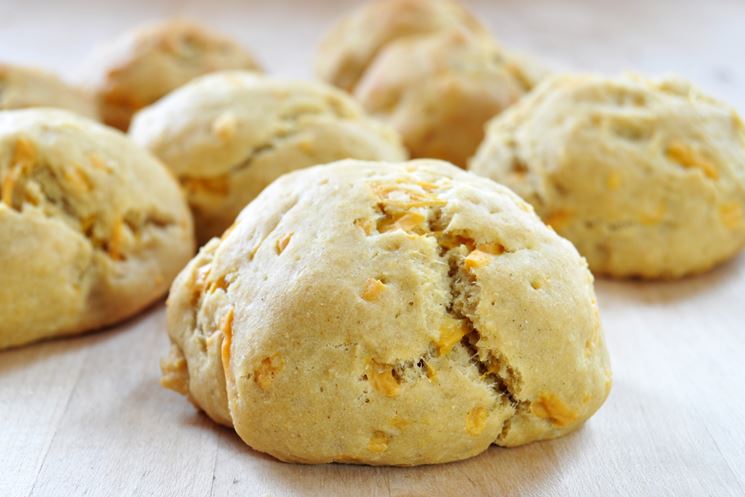 Biscotti vegani con cheddar