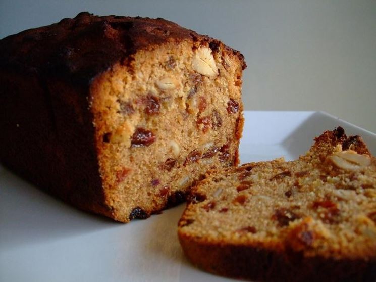 Plumcake con uvetta e frutta secca