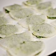 Tortelloni con ripieno di patate e zucchine